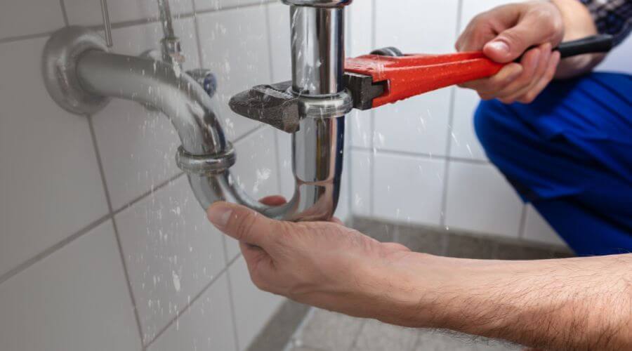 Professional Leak Detection services in English, IN